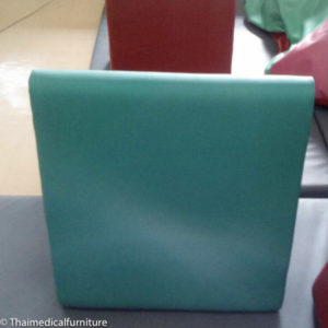 หมอนสามเหลี่ยมกายภาพ / Physical triangle pillow