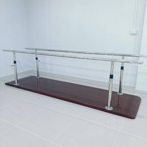 ราวคู่ขนานฝึกเดิน / Parallel bars with board